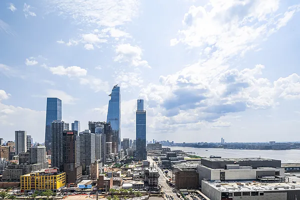 Rented by Compass | media 34