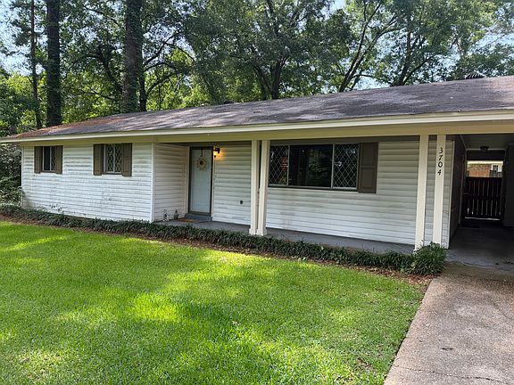 2nd image of 3704 Juniper Dr