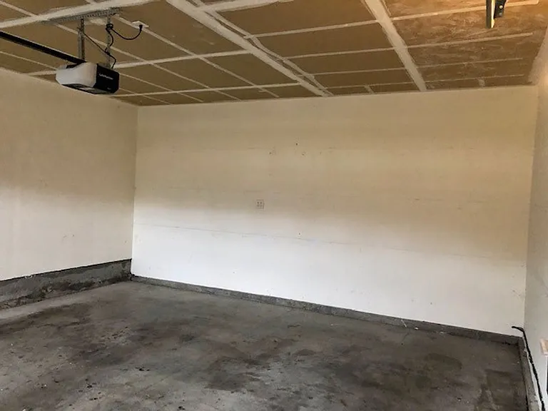 340 Caples Dr — Photo 19