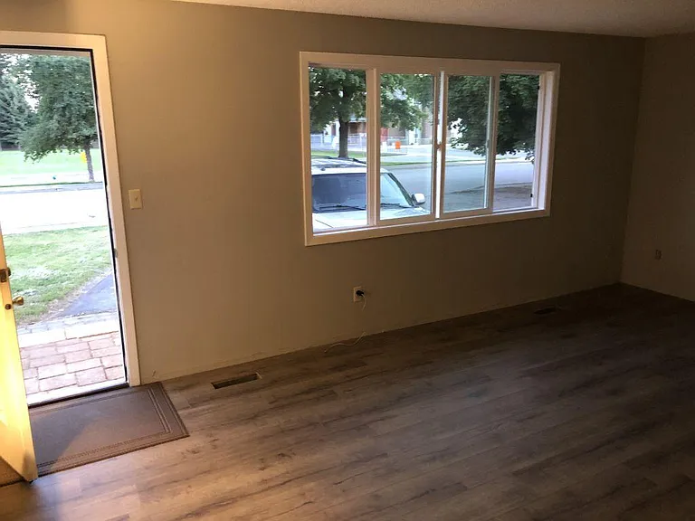 901 W Lacrosse Ave — Photo 6