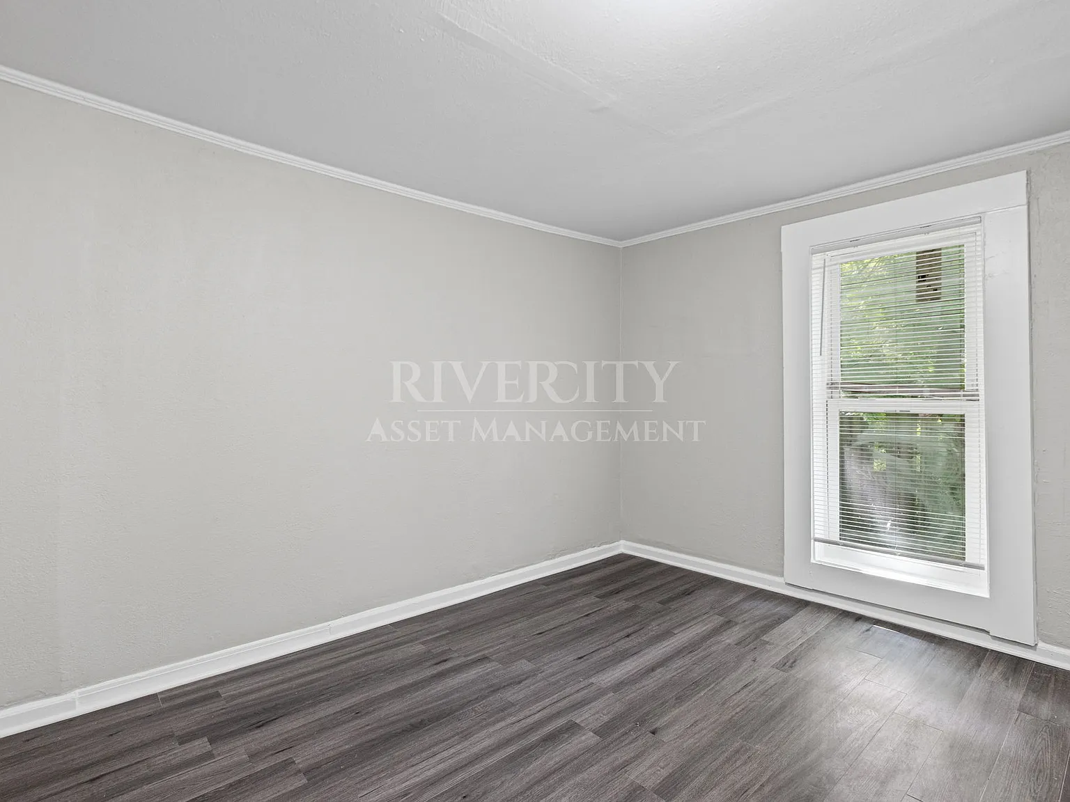 1580 Oriole Street - 1 — Photo 3