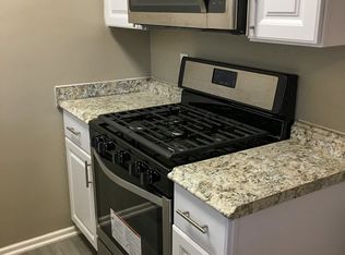 325 S Almansor St #39, Alhambra, CA 91801