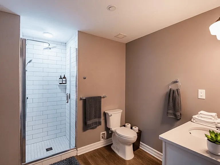 The Ingleside Apartments — Photo 15
