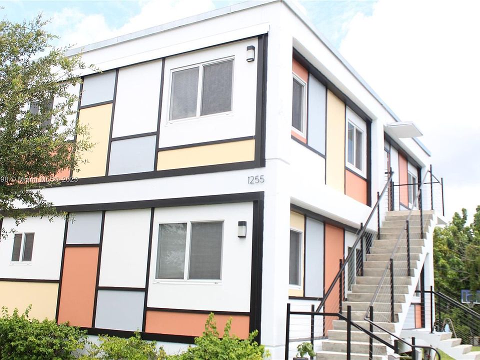 1st image of 1255 NE 128th St #1