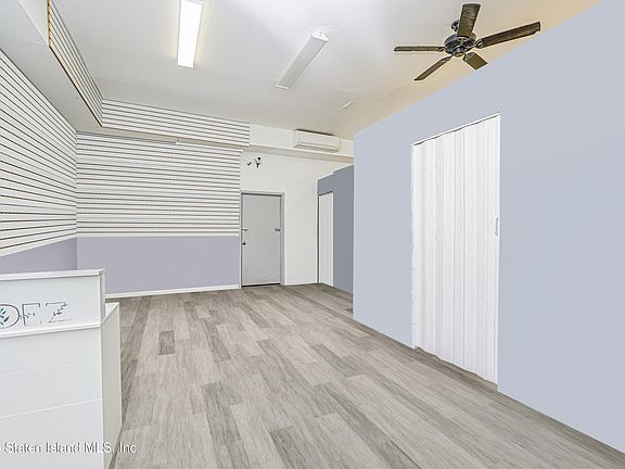 5th image of 208 Port Richmond Ave