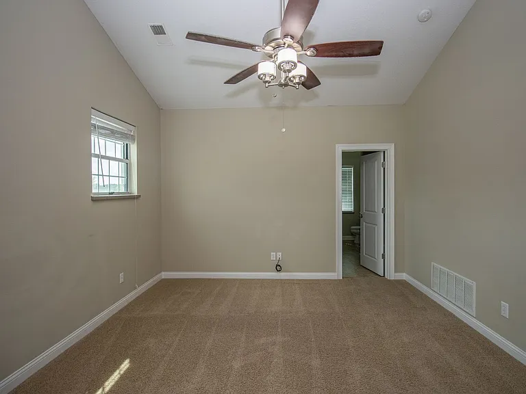 1109 Club Village Dr — Photo 8