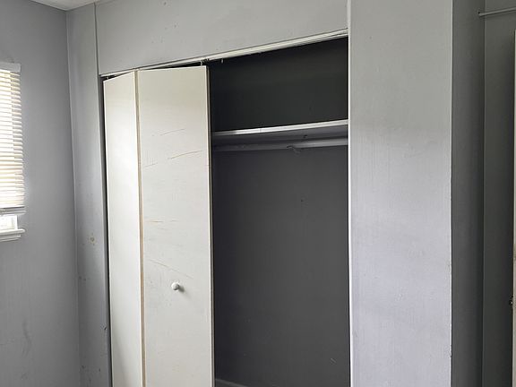 3rd image of 5500 Lodema Way APT 4