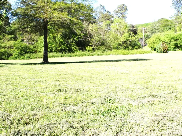 743 Beaumont Rd, Rock Spring, GA 30739