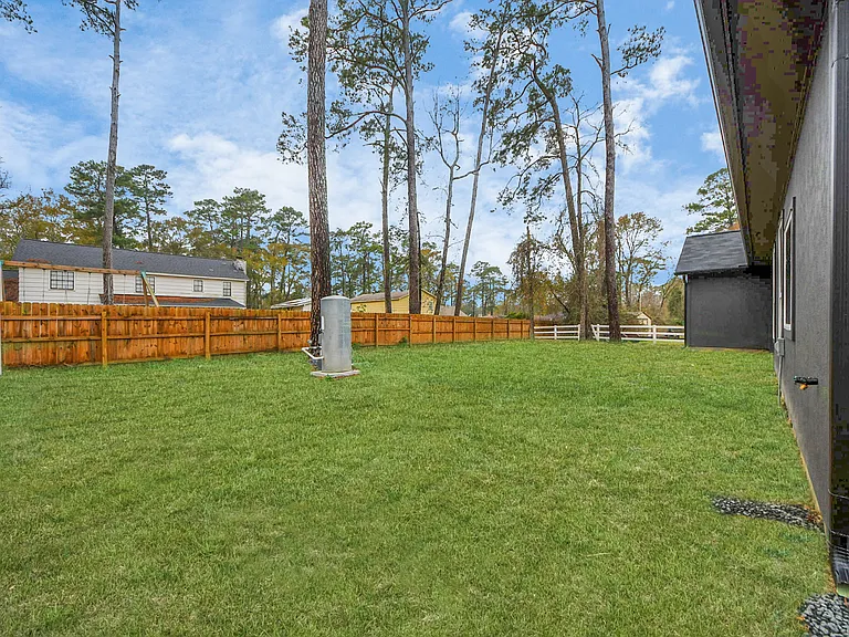 23855 Creekwood Dr — Photo 5