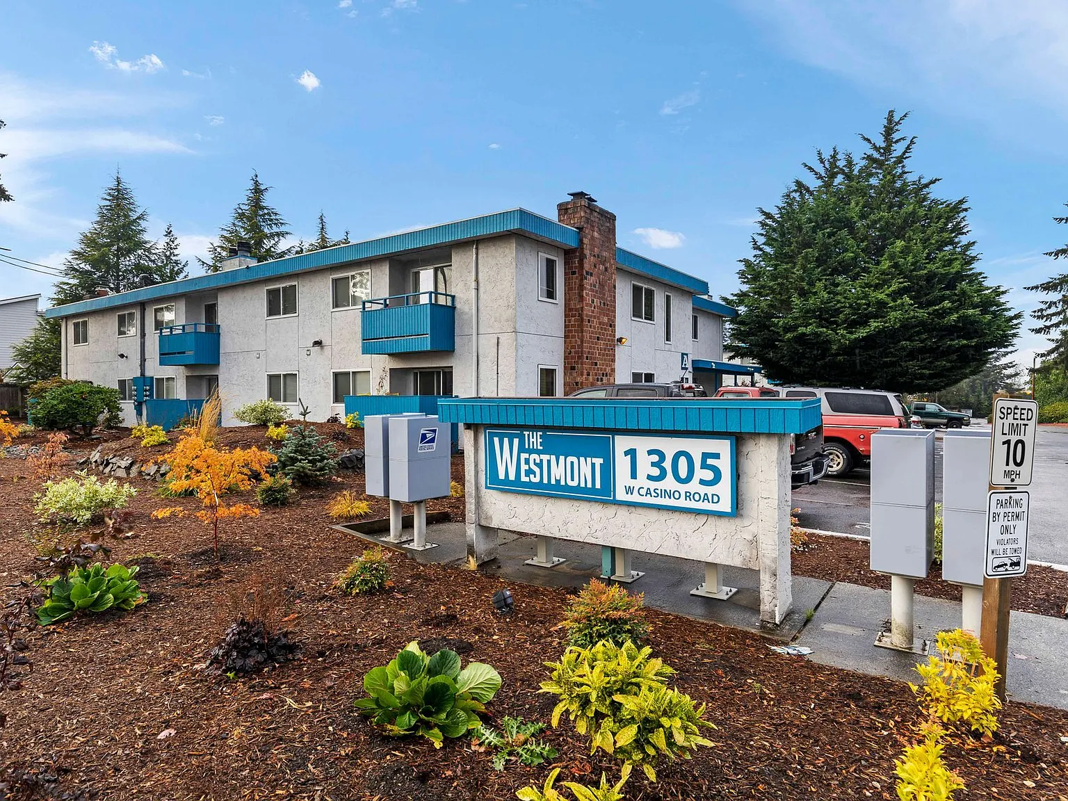 Westmont Apartments — Photo 1