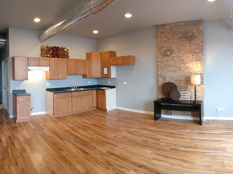 6342 S Ingleside Ave #1 — Photo 5