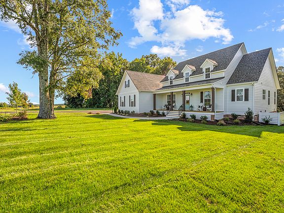 Stuart Farmhouse - Exterior