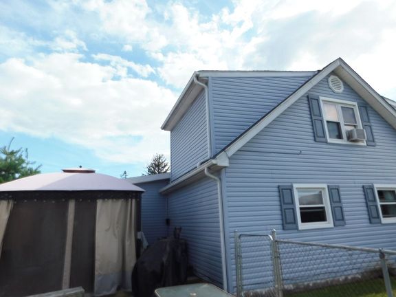 3rd image of 421 Hillside Ave