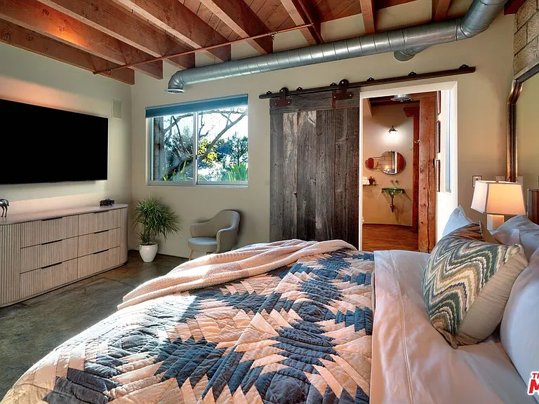 3020 Corral Canyon Rd — Photo 15