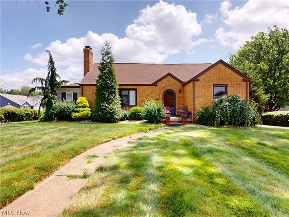 2414 Lakeside Ave NW, Canton, OH 44708