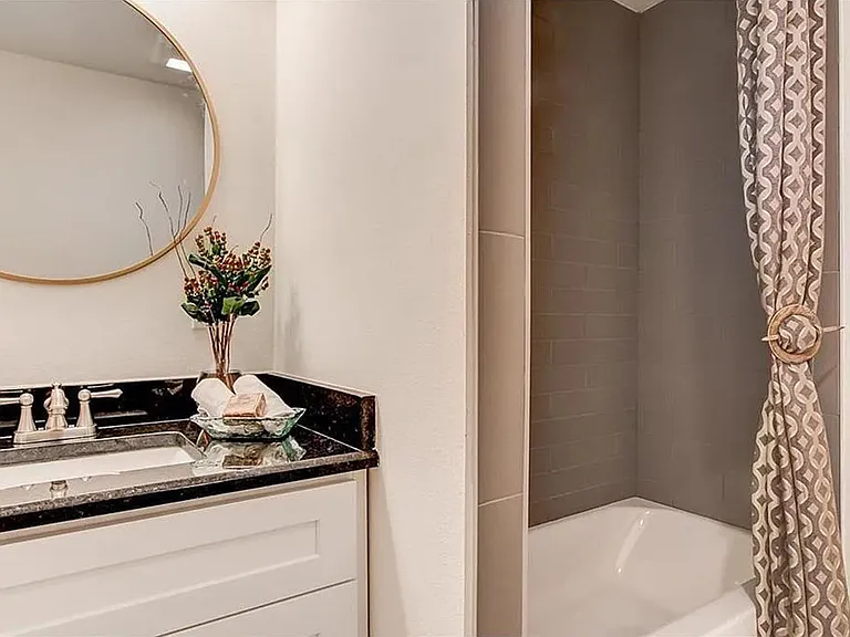 413 W Pleasantview Dr — Photo 26