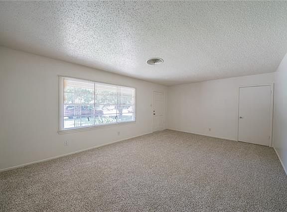 3rd image of 3321 Tourist Dr