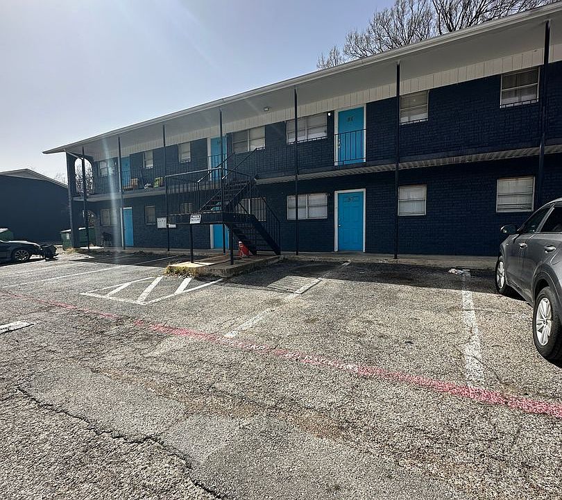 1st image of 1302 Harris Ave #30
