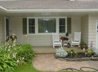 1 Applegate Ln, New Egypt, NJ 08533