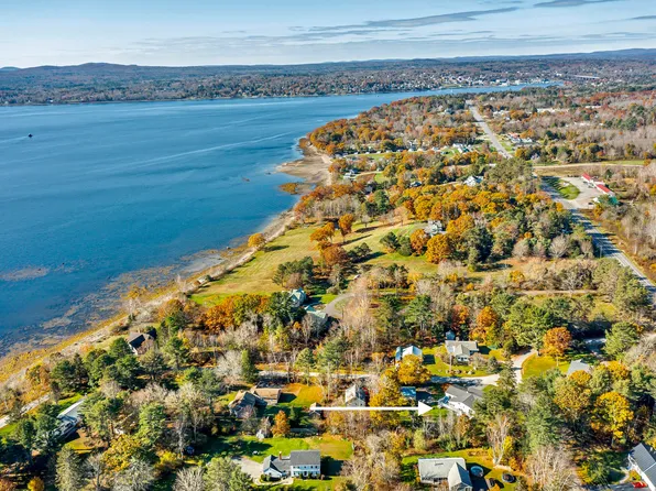 10 Highview Terrace, Belfast, ME 04915
