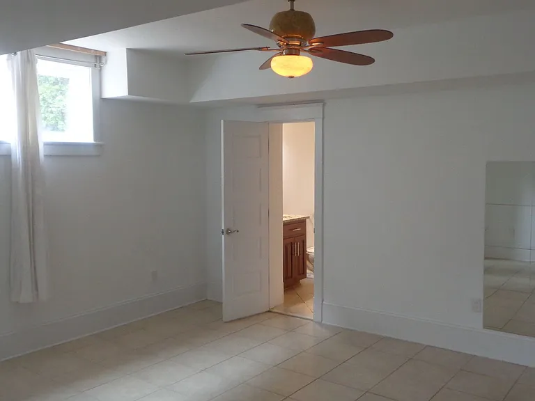 701 McDonald Ave — Photo 25