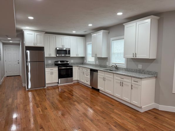 66 Waverly St APT 3