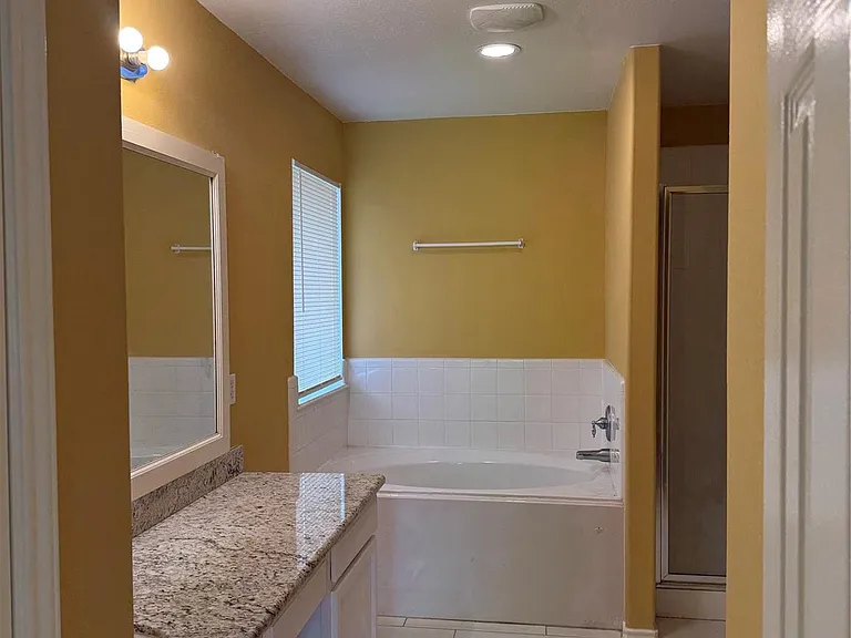 5111 Caymus Dr — Photo 7