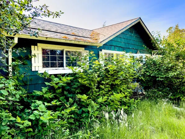 90896 Lewis And Clark Rd, Astoria, OR 97103