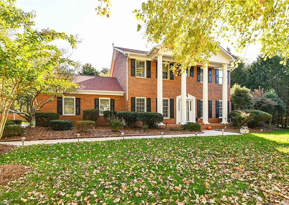 2nd image of 4203 Caroline Ct