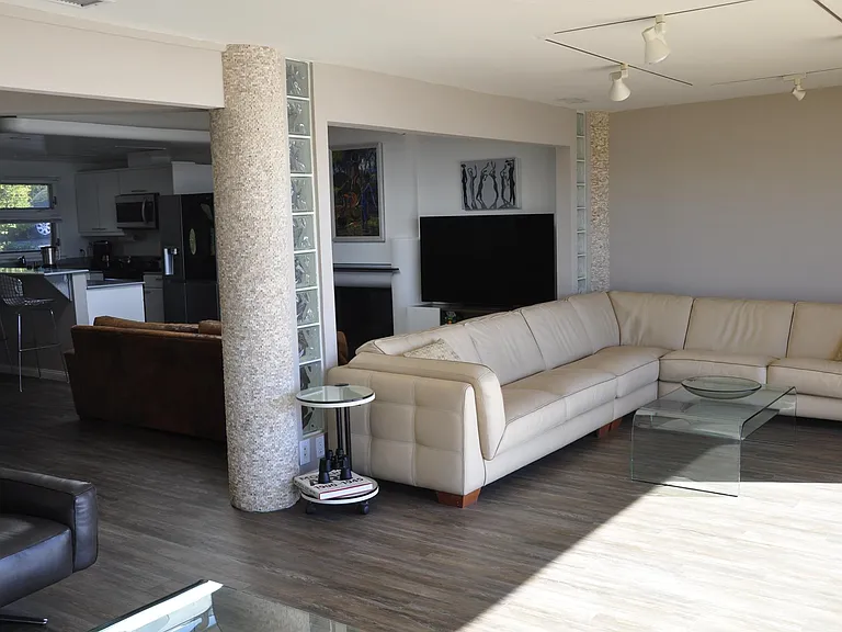 92 Yacht Harbor Dr — Photo 12