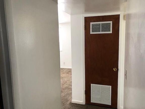 5th image of 1343 E Sudbury Ave