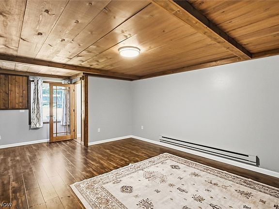 5th image of 8870 N Spring Valley Park Dr