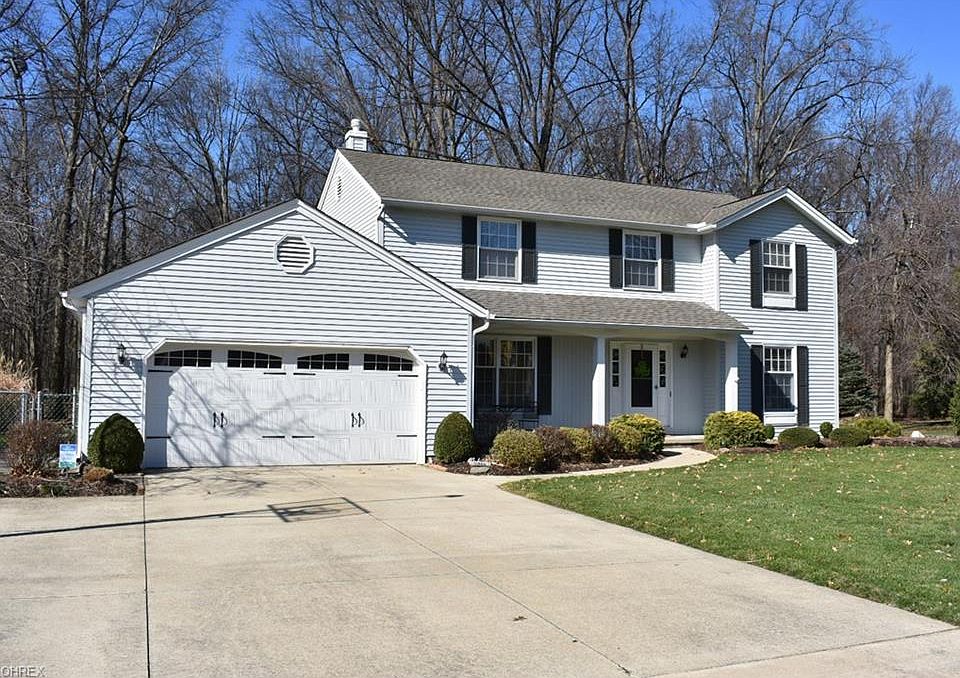 1st image of 294 Greenbriar Dr