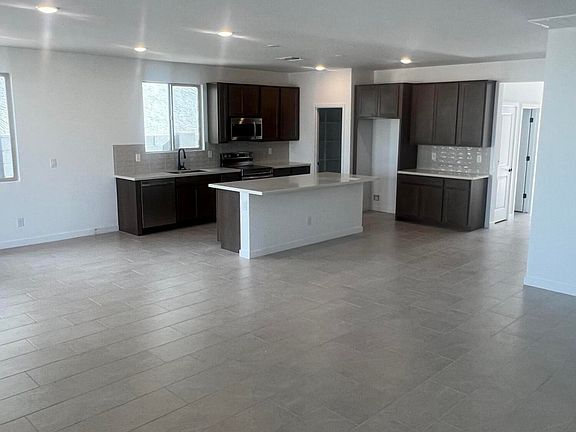5th image of 18466 W VILLA HERMOSA Lane