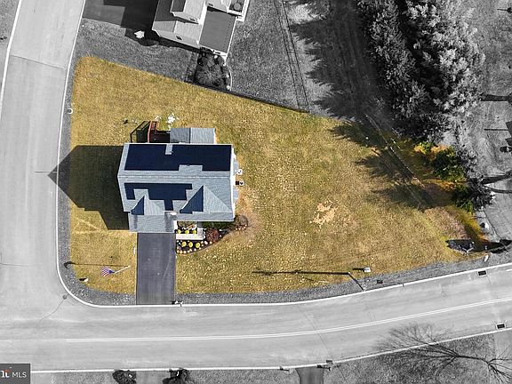 3rd image of 1237 Upland Dr