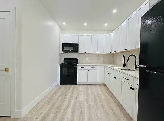 Rented by Arche Nest LLC | media 16