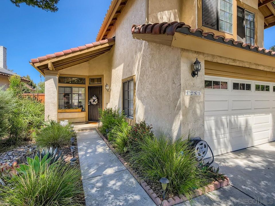 1281 Dos Hermanos Gln, Escondido, CA 92027 Zillow