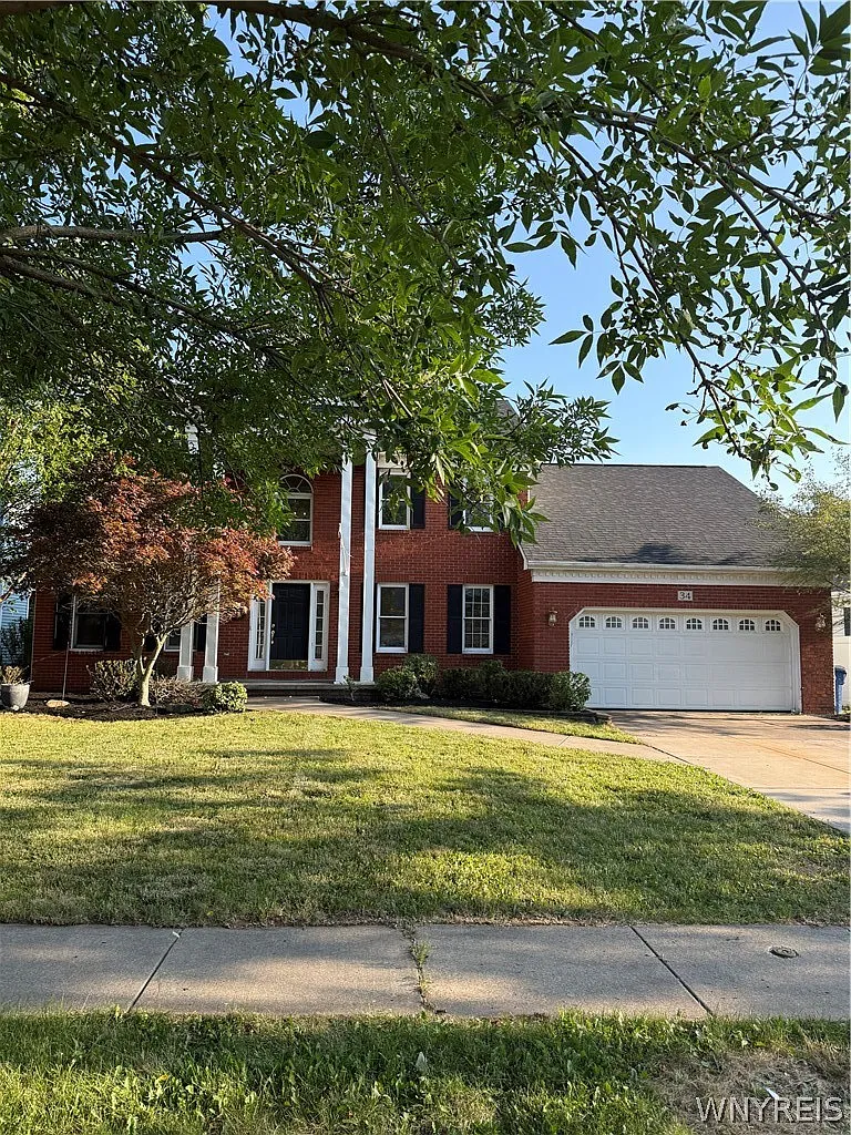 4 bed, 2.5 bath, 2569 sqft, $3,100 — Photo 1