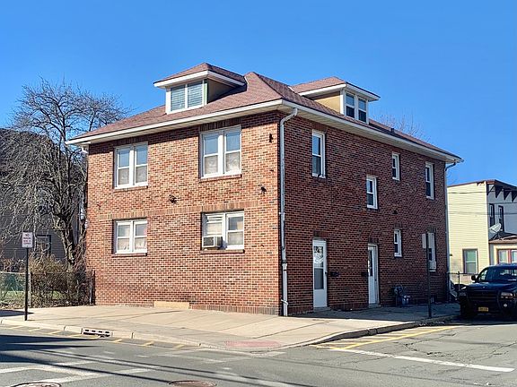 2nd image of 1 Benson St #1