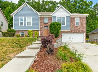 806 Windrush Loop, Chattanooga, TN 37421