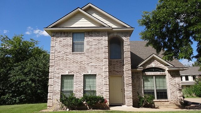 1st image of 1627 Park Pl