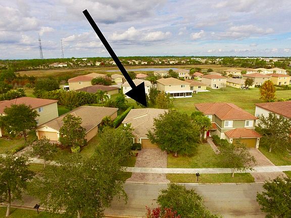2nd image of 2068 SW Newport Isles Blvd