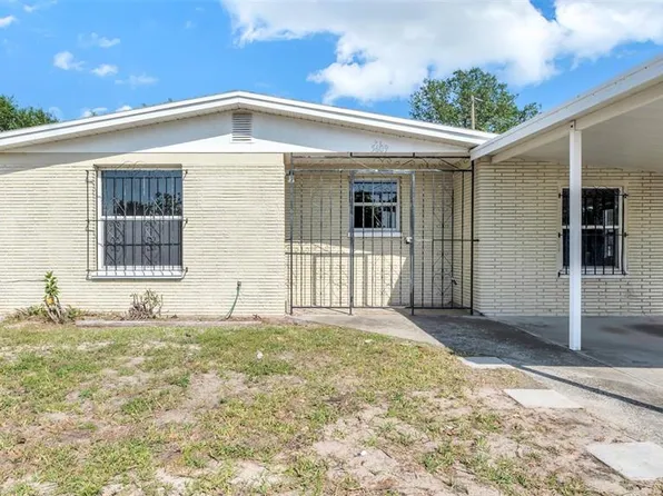 5609 Golden Dr, Tampa, FL 33634