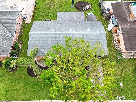 4th image of 11701 NW 31st Pl