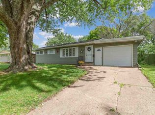 1535 Lyon Ave, Waterloo, IA 50702