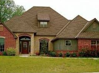 2606 Cheval Pointe Dr, Edmond, OK 73034