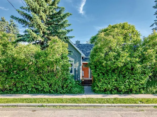 43 N New St SE, Calgary, AB T2G 3X8