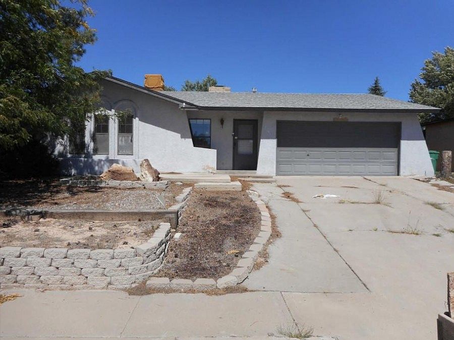 1st image of 2600 E 24th St