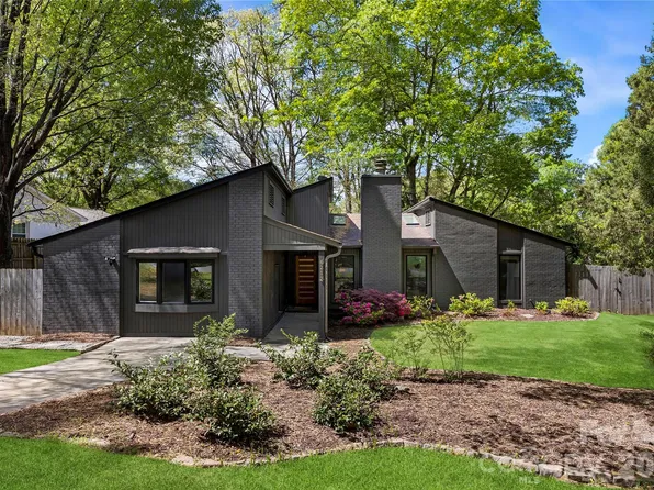 6212 Sellars Ct, Charlotte, NC 28211