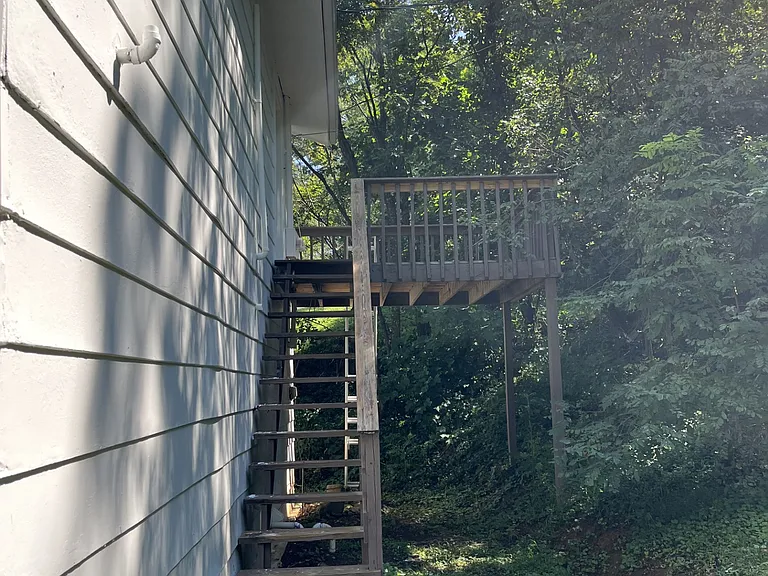 402 Corby Bridge Rd — Photo 19